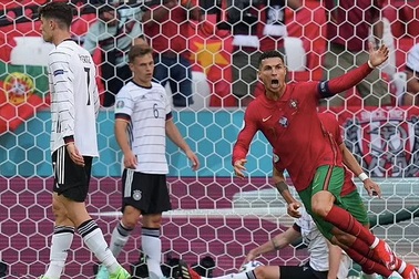 Được chấm 8 điểm, C.Ronaldo vẫn thua hậu vệ đội tuyển Đức
