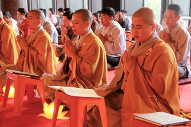 Cầu quốc thái dân an, hòa bình thế giới tại ngôi chùa nhiều kỷ lục Việt Nam