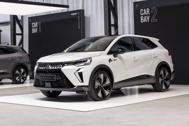 Mitsubishi Grandis đón bản mới sau 14 năm rời Việt Nam, rũ bỏ hình ảnh MPV