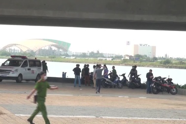 Hiện trường nơi phát hiện vali chứa thi thể trên sông Hàn, Đà Nẵng sáng 7/2