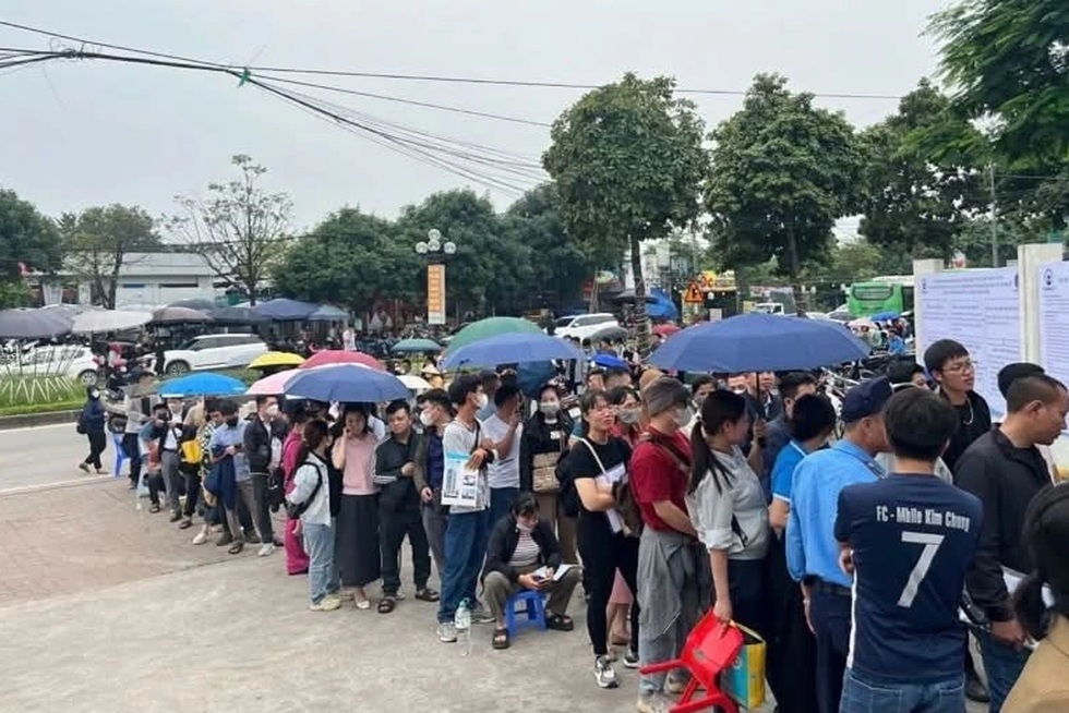 Vợ chồng trẻ vỡ òa khi mua được nhà ở Hà Nội giá hơn 1 tỷ đồng - 3