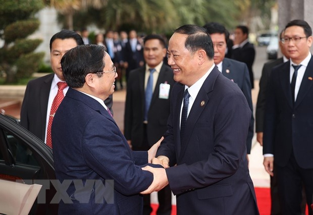 Lễ đón chính thức Thủ tướng Phạm Minh Chính tại Phủ Thủ tướng Lào - 2 Lễ đón chính thức Thủ tướng Phạm Minh Chính tại Phủ Thủ tướng Lào - 2