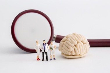 Phân biệt 9 tình trạng bệnh giống tự kỷ