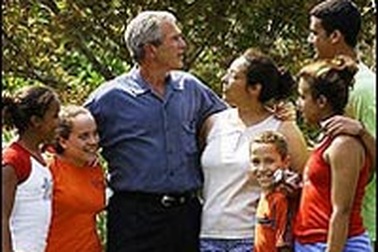 Tổng thống Bush trở lại vùng bị bão tàn phá