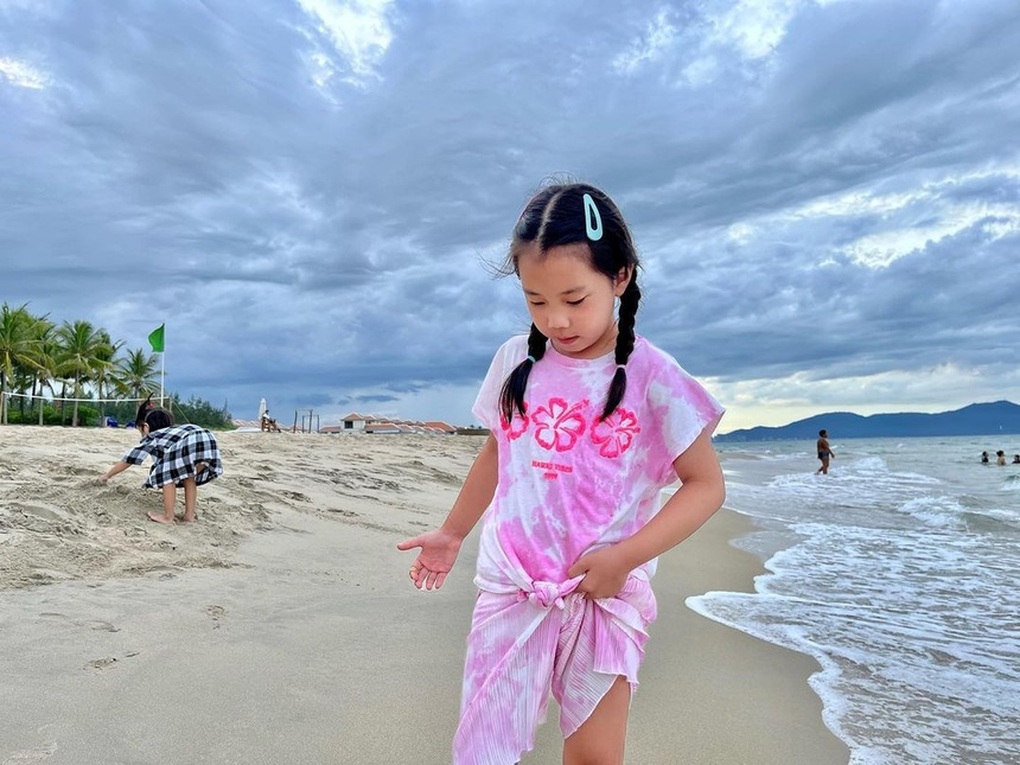 Sao Cuộc chiến thượng lưu trẻ trung, xinh đẹp khi du lịch tại Việt Nam - 7 Sao Cuộc chiến thượng lưu trẻ trung, xinh đẹp khi du lịch tại Việt Nam - 7