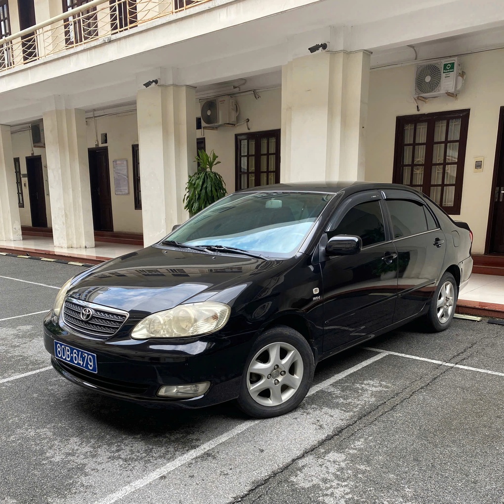 12 ô tô cũ của Ngân hàng Nhà nước được bán đấu giá trên 1,2 tỷ đồng - 1 12 ô tô cũ của Ngân hàng Nhà nước được bán đấu giá trên 1,2 tỷ đồng - 1