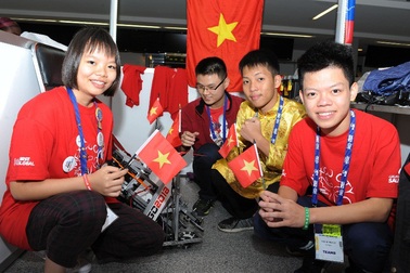 Học sinh THPT FPT giành thành tích cao trong cuộc thi Robotics toàn cầu