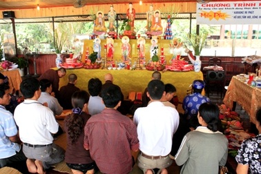 Cầu siêu các nạn nhân vụ chìm tàu Dìn Ký