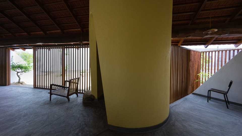 Vẻ sang trọng ẩn sau ngôi nhà ngói đỏ ở quê của gia đình Việt - 10