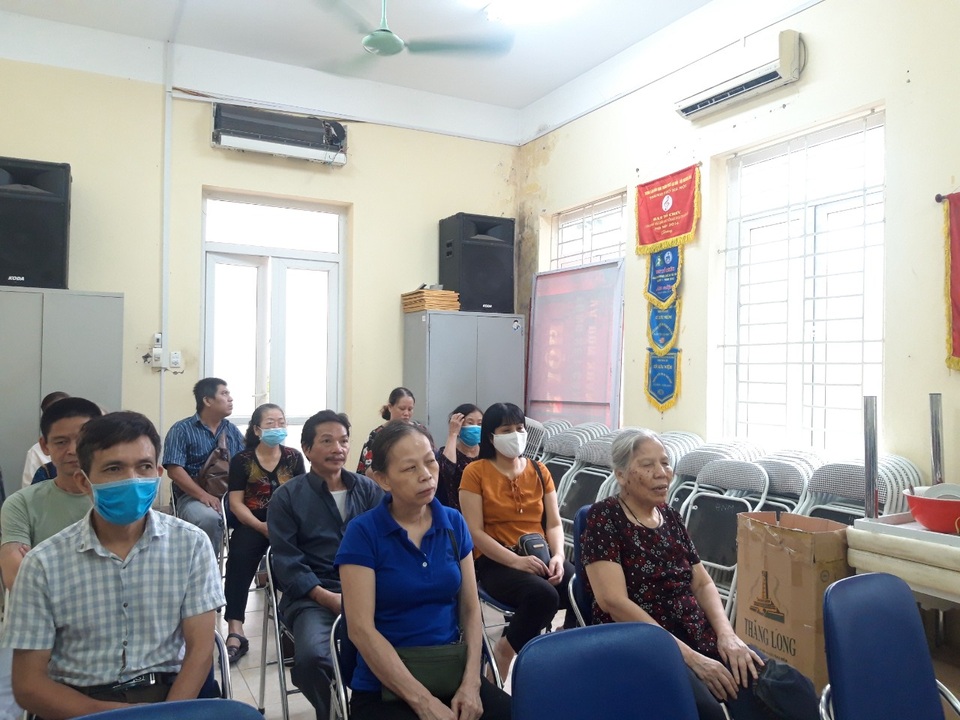 Gặp thủ lĩnh hội người mù năng nổ trong phòng, chống dịch Covid-19 - 4 Gặp thủ lĩnh hội người mù năng nổ trong phòng, chống dịch Covid-19 - 4