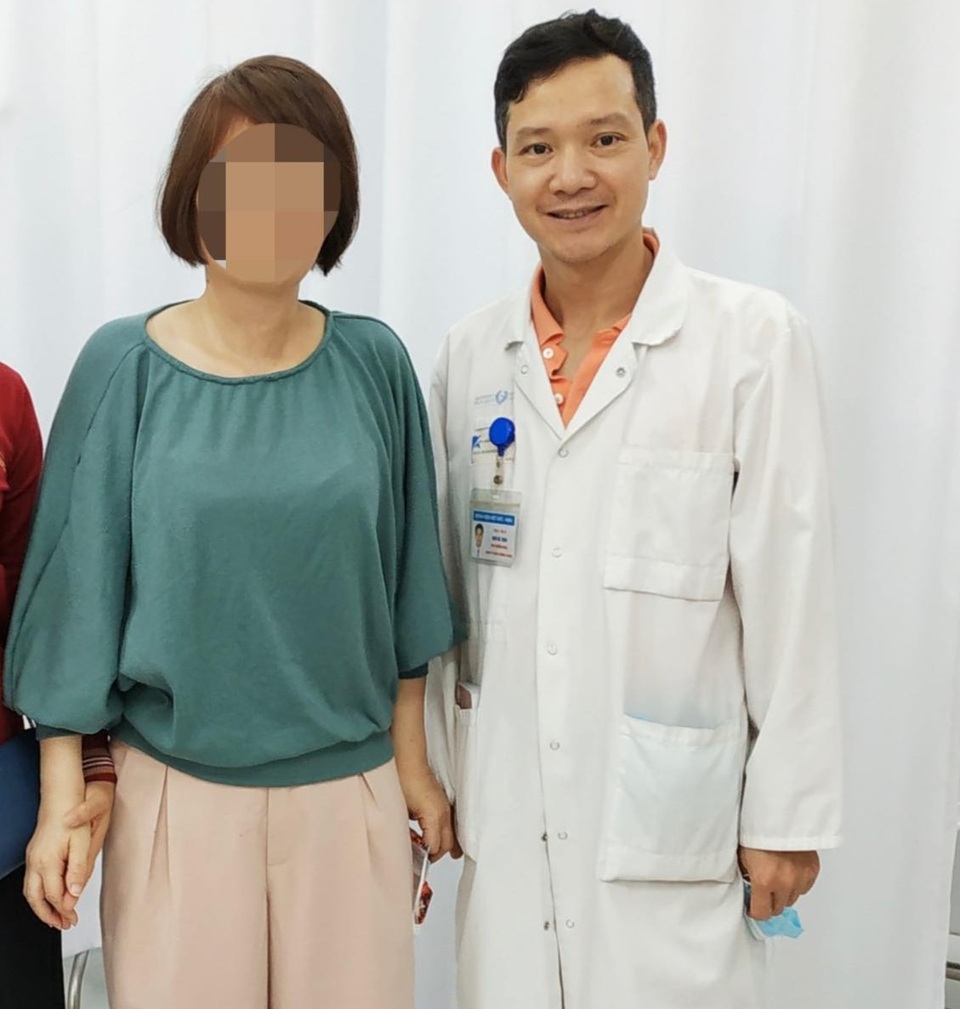 Ca phẫu thuật đặc biệt giúp người phụ nữ đi lại được sau 30 năm nằm một chỗ - 2 Ca phẫu thuật đặc biệt giúp người phụ nữ đi lại được sau 30 năm nằm một chỗ - 2