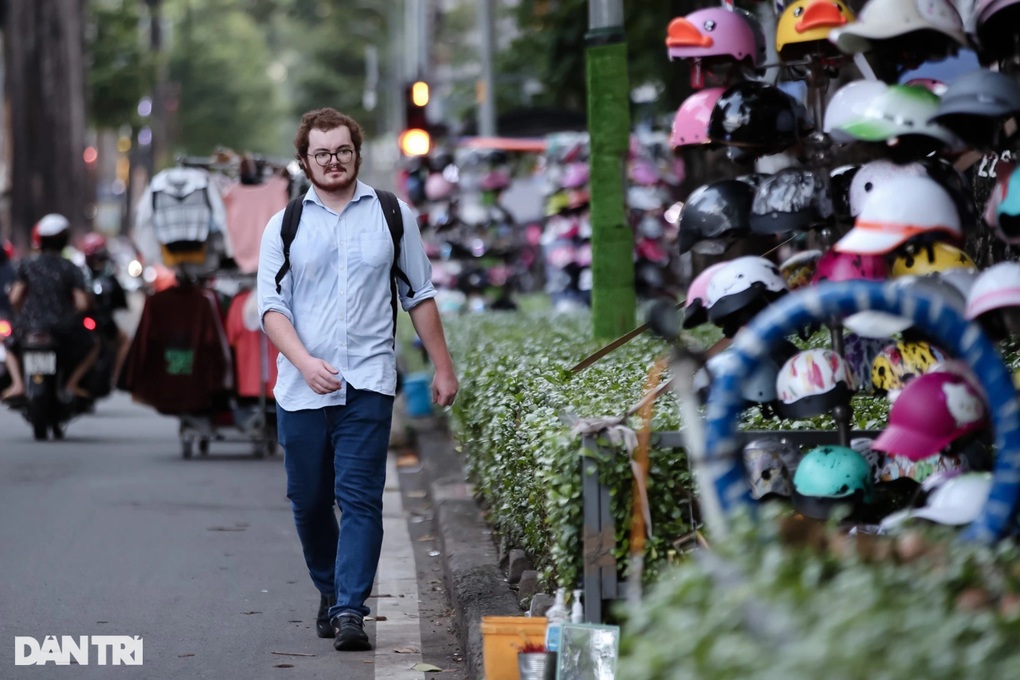 Giành lại vỉa hè: Chuyện đã cũ mà vẫn nóng - 1 Giành lại vỉa hè: Chuyện đã cũ mà vẫn nóng - 1