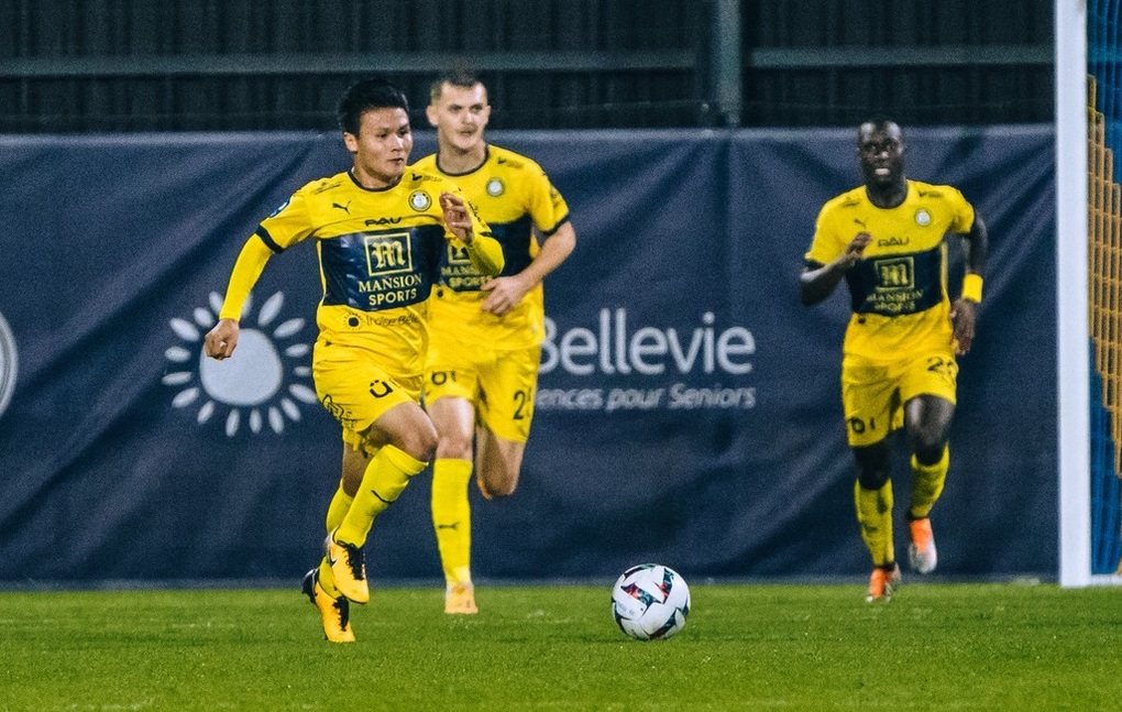 Quang Hải nhận lương thấp khó tin ở Pau FC - 1 Quang Hải nhận lương thấp khó tin ở Pau FC - 1