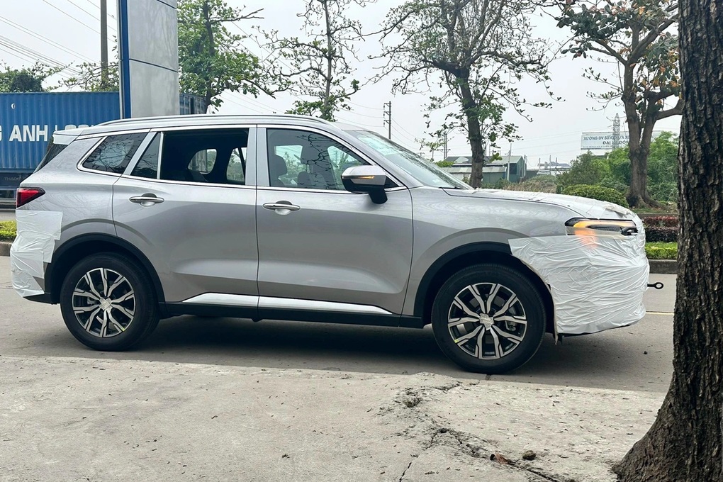 Chỉ sau 1 tháng, Mazda CX-5 đã đòi lại ngôi vương từ Ford Territory - 3 Chỉ sau 1 tháng, Mazda CX-5 đã đòi lại ngôi vương từ Ford Territory - 3