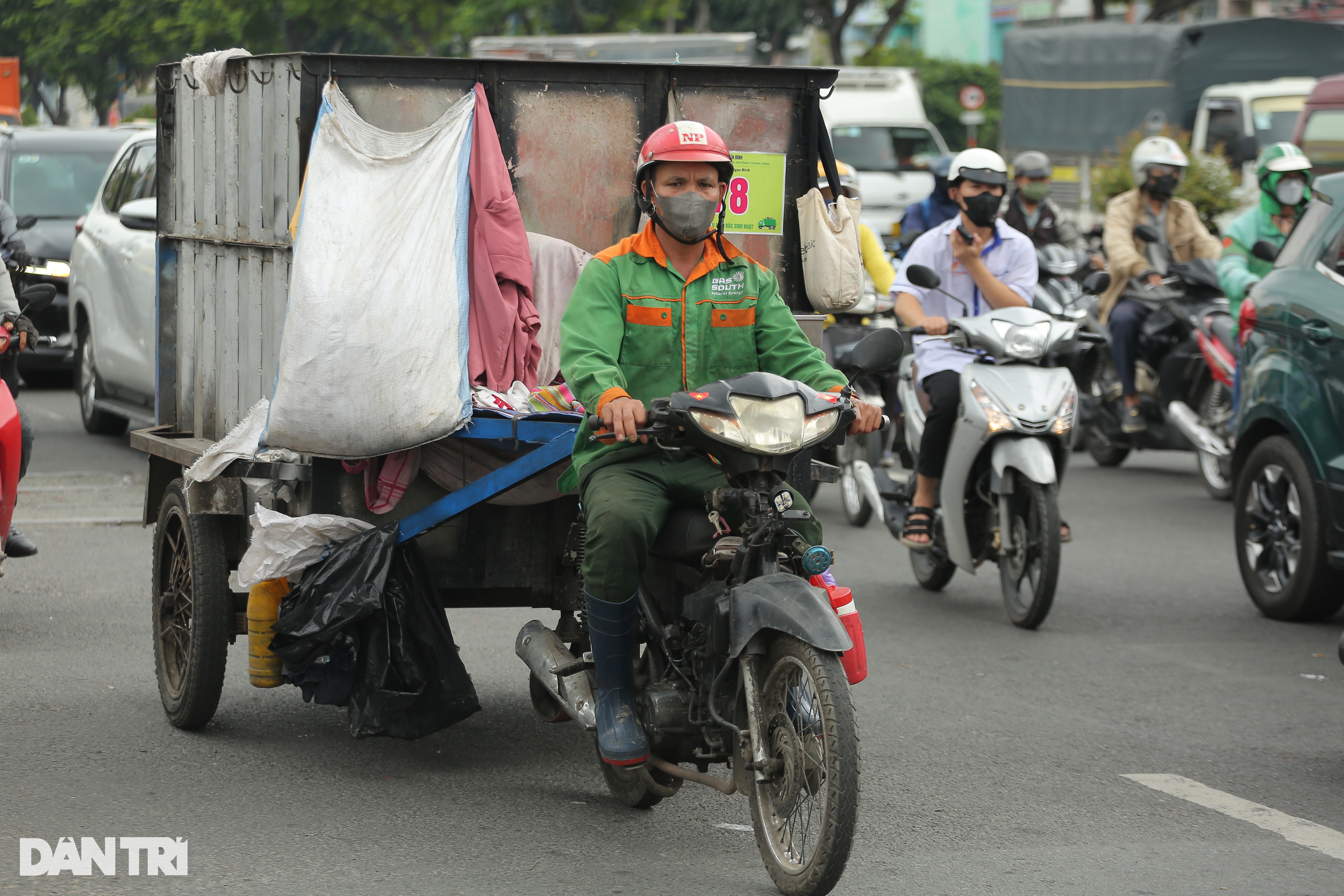Đơn vị thu gom rác lên tiếng trước ngày TPHCM áp dụng cân rác tính tiền - 1 Đơn vị thu gom rác lên tiếng trước ngày TPHCM áp dụng cân rác tính tiền - 1