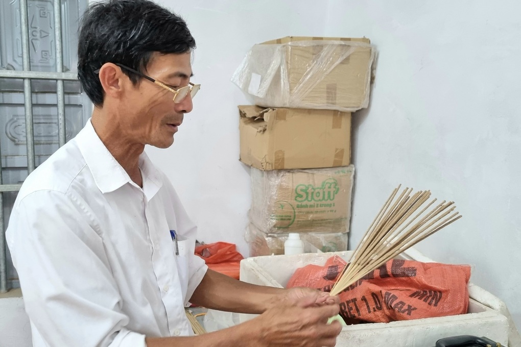Trồng loại cỏ lạ, thu hoạch từ lá đến rễ, tháng kiếm hàng chục triệu đồng - 5 Trồng loại cỏ lạ, thu hoạch từ lá đến rễ, tháng kiếm hàng chục triệu đồng - 5