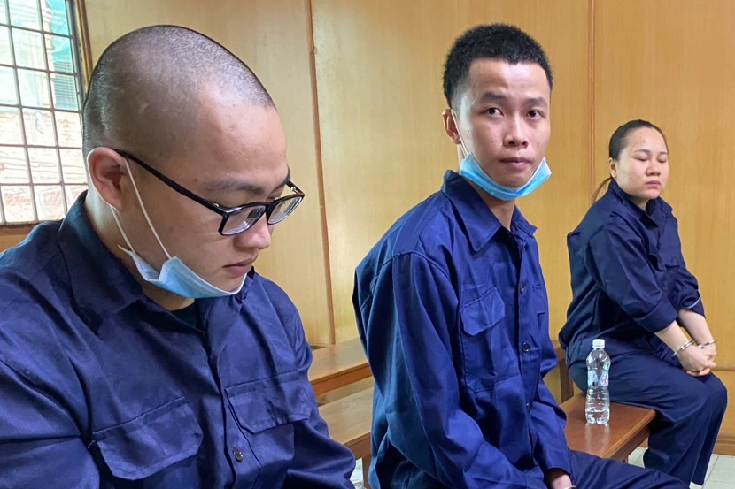 200 מיליון דונג וייטנאמי לפדיון ילד מרשת סחר בבני אדם ומכירת עבודה - 1 200 triệu đồng chuộc con từ đường dây bán việc, buôn người - 1