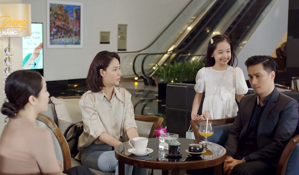 Hướng dương ngược nắng kéo dài, gây ức chế, hỏi bao giờ thì hết phim? - 2 Hướng dương ngược nắng kéo dài, gây ức chế, hỏi bao giờ thì hết phim? - 2