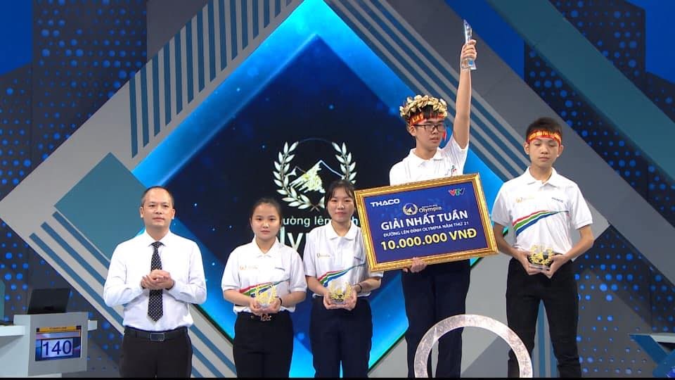 Nam sinh cùng trường với Quán quân chạm kỷ lục Olympia 21 - 3 Nam sinh cùng trường với Quán quân chạm kỷ lục Olympia 21 - 3
