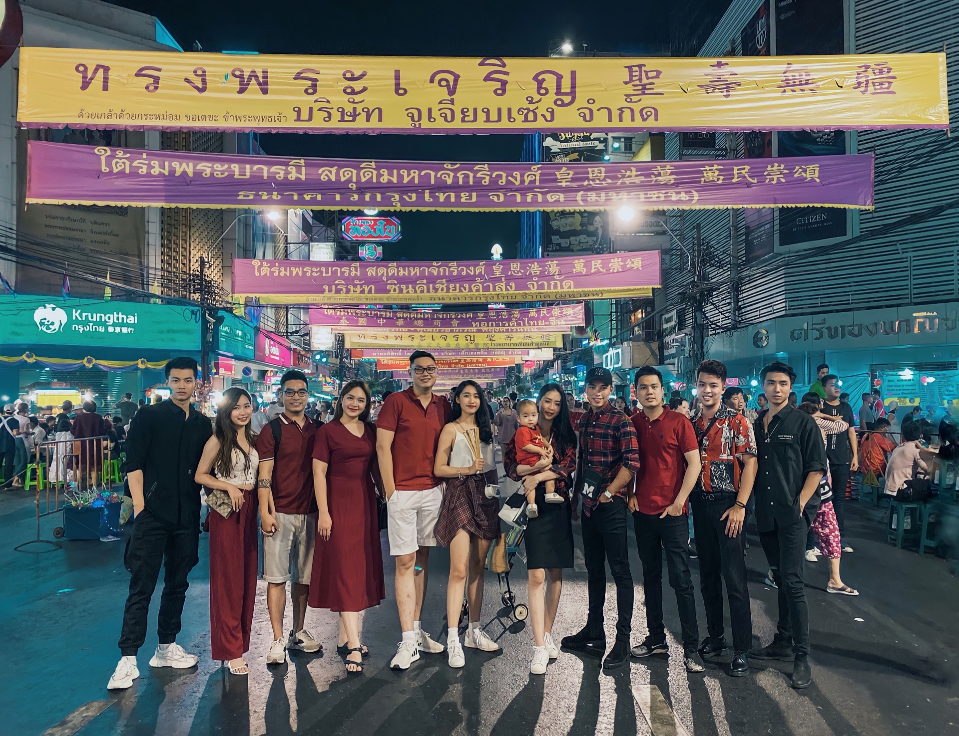 Nhóm bạn 15 người, suốt 10 năm du lịch cùng nhau khắp đất nước - 5 Nhóm bạn 15 người, suốt 10 năm du lịch cùng nhau khắp đất nước - 5