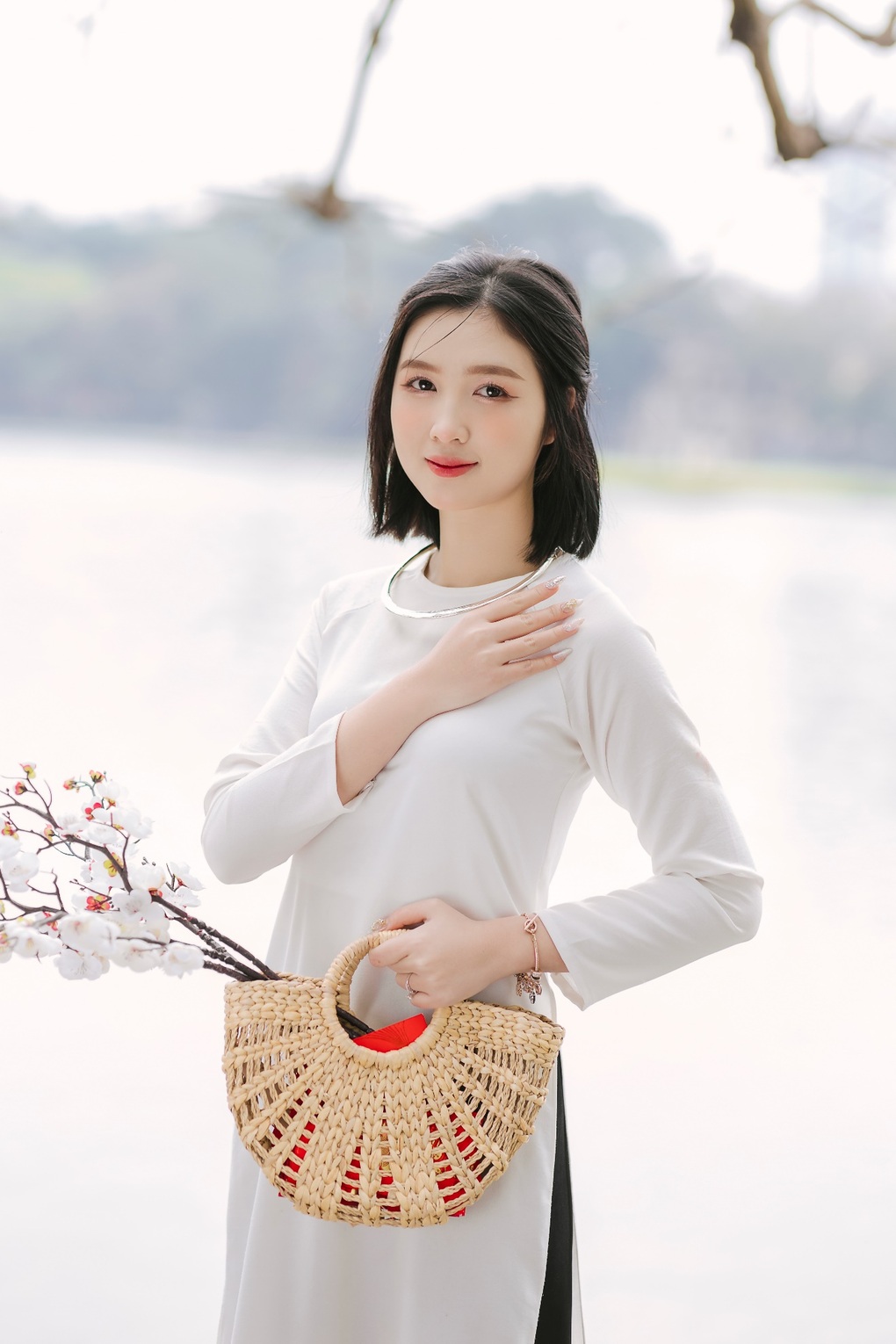 Hoa khôi Đại học Quốc gia Hà Nội muốn học bậc cao hơn trong năm mới - 5 Hoa khôi Đại học Quốc gia Hà Nội muốn học bậc cao hơn trong năm mới - 5
