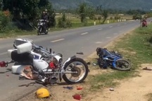 Lái xe máy ngược chiều tông mô tô tuần tra của cảnh sát