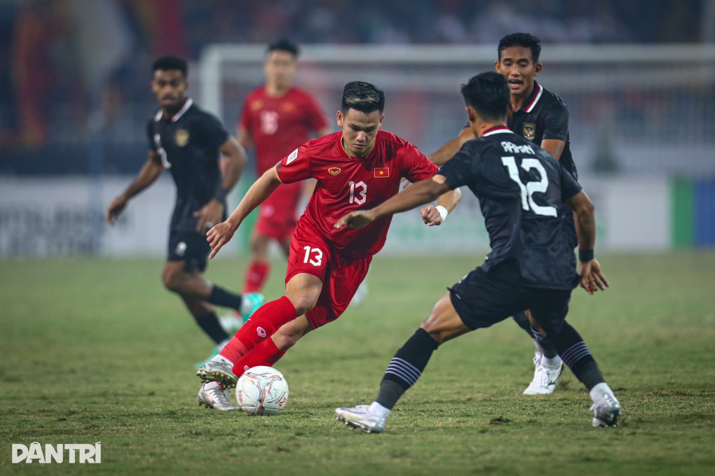 Đội tuyển Việt Nam được thưởng 4 tỷ đồng trước chung kết AFF Cup - 1 Đội tuyển Việt Nam được thưởng 4 tỷ đồng trước chung kết AFF Cup - 1