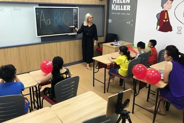 Kí kết hợp tác đưa công nghệ thông minh vào giáo dục