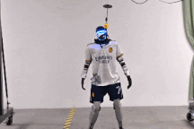 Robot hình người nhảy múa, mô phỏng động tác ăn mừng của Cristiano Ronaldo