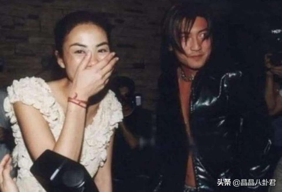 Giải mã sức hấp dẫn của Vương Phi - người phụ nữ khiến đàn ông châu Á si mê - 10 Giải mã sức hấp dẫn của Vương Phi - người phụ nữ khiến đàn ông châu Á si mê - 10