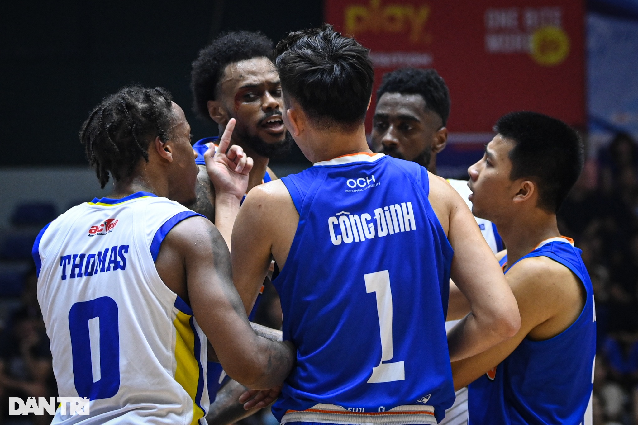 Ngôi sao tuyển bóng rổ Việt Nam thi đấu nhạt nhòa ngày khai mạc VBA 2022 - 10