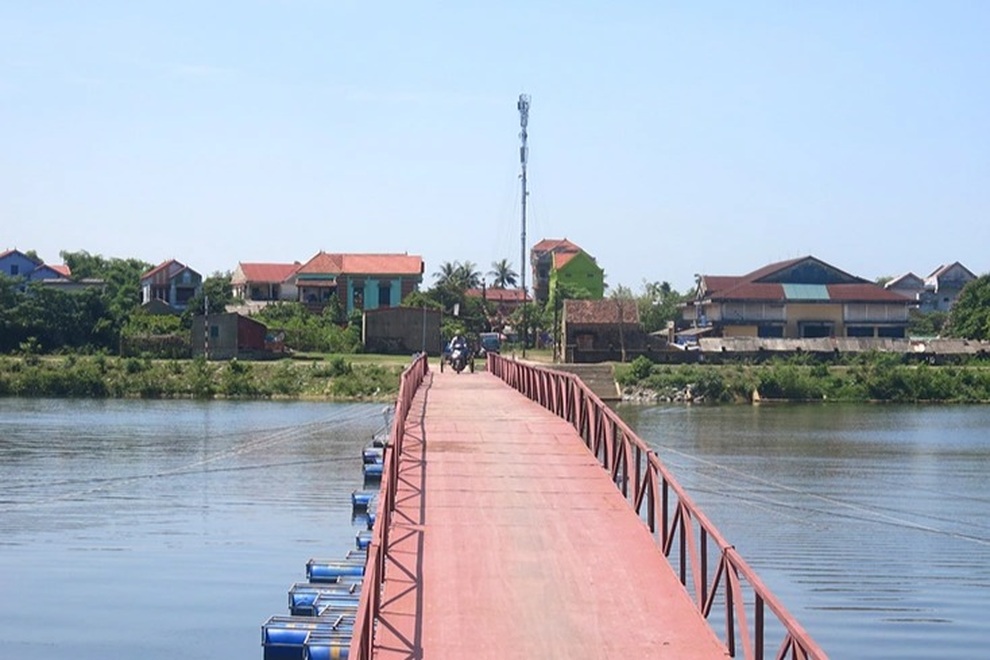 Mẹ mất tích, con trai 2 tuổi được phát hiện tử vong trên sông - 1 Mẹ mất tích, con trai 2 tuổi được phát hiện tử vong trên sông - 1