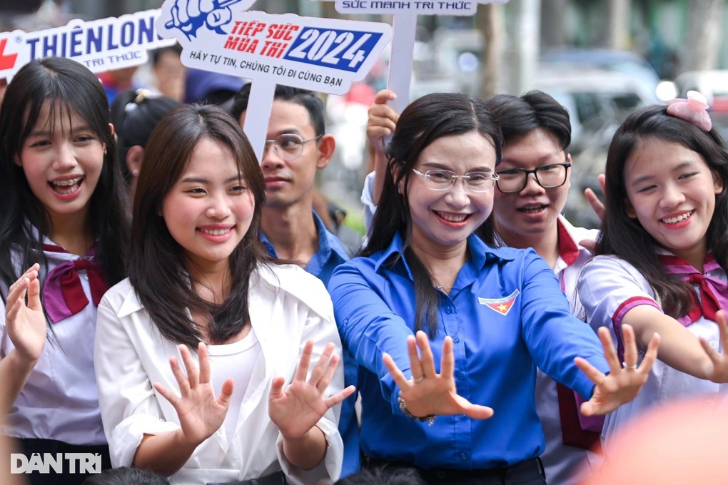 Bộ Giáo dục yêu cầu mới về nghỉ hè cho học sinh, sinh viên - 2 Bộ Giáo dục yêu cầu mới về nghỉ hè cho học sinh, sinh viên - 2
