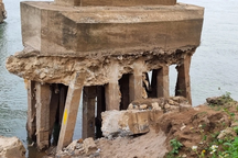 Cầu nối Hà Nội - Phú Thọ trơ sắt thép: Chi 1,2 tỷ đồng sửa chữa