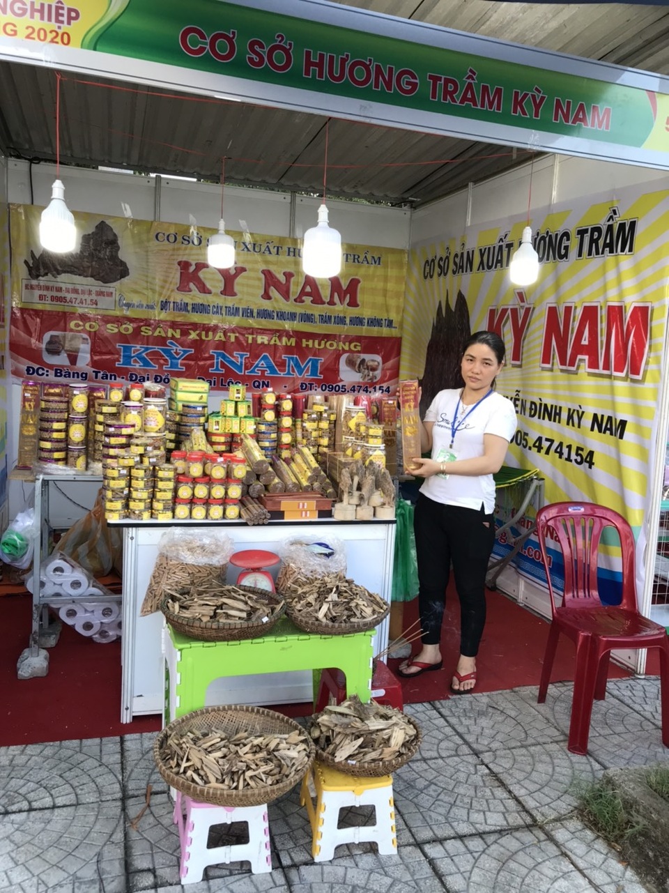 Bỏ nghề cầu đường, chàng kỹ sư kiếm tiền tỷ từ sản xuất hương trầm - 5 Bỏ nghề cầu đường, chàng kỹ sư kiếm tiền tỷ từ sản xuất hương trầm - 5