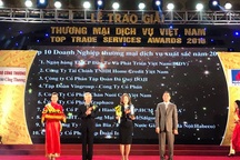 BIDV đứng thứ nhất trong Top 10 Doanh nghiệp Thương mại dịch vụ Xuất sắc