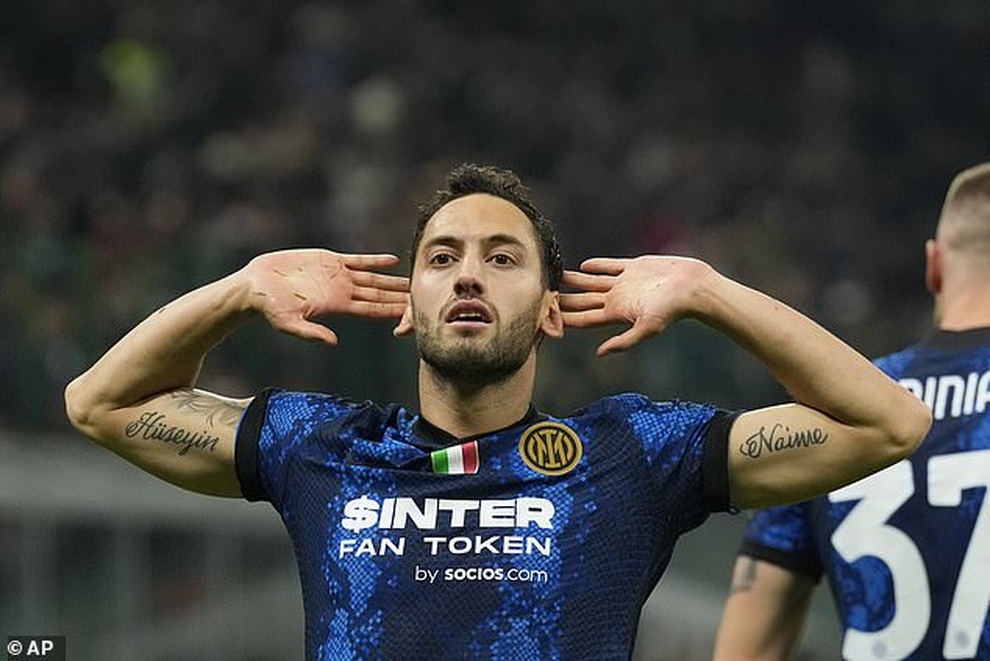 AC Milan bất phân thắng bại với Inter Milan tại San Siro - 2 AC Milan bất phân thắng bại với Inter Milan tại San Siro - 2