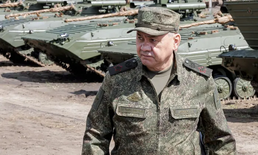 Bộ trưởng Quốc phòng Nga đến chiến trường Ukraine - 1 Bộ trưởng Quốc phòng Nga đến chiến trường Ukraine - 1
