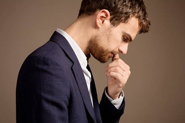 Nỗi hoang mang của người đàn ông sợ “nuôi con tu hú”