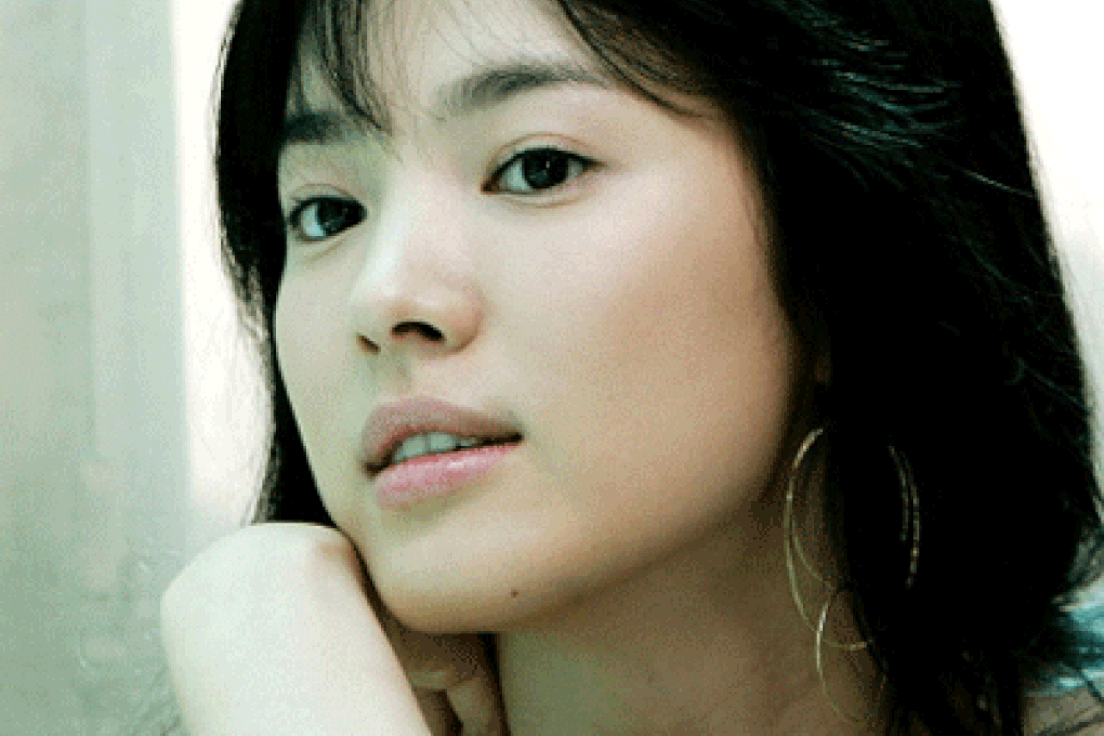 Loạt ảnh gây sốt của "tượng đài nhan sắc" xứ Hàn Song Hye Kyo
