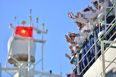 Xúc động lễ tiễn quân ra quần đảo Trường Sa làm nhiệm vụ