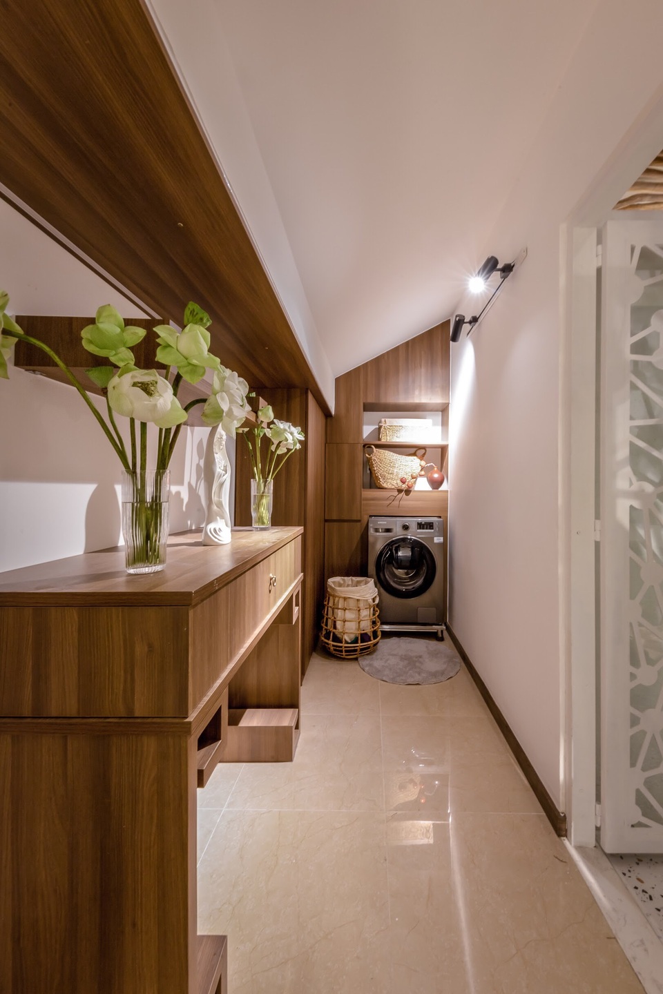 Cận cảnh ngôi nhà có thiết kế xanh mướt, đẹp mãn nhãn ở Bình Thạnh - 12 Cận cảnh ngôi nhà có thiết kế xanh mướt, đẹp mãn nhãn ở Bình Thạnh - 12