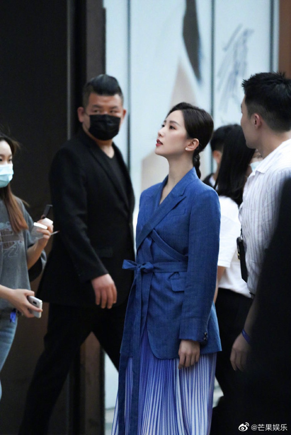 Khí chất thanh tao và quyến rũ của gái một con Lưu Thi Thi - 3 Khí chất thanh tao và quyến rũ của gái một con Lưu Thi Thi - 3
