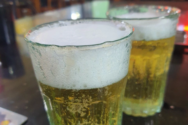 Liên tục bị mời bia tiệc tất niên, người đàn ông tổn thương thận suýt chết