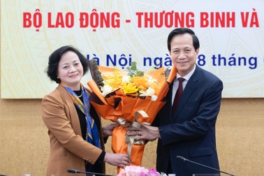 "Bộ Nội vụ tiếp nhận cán bộ ngành LĐ-TB&XH như chờ đón người nhà"