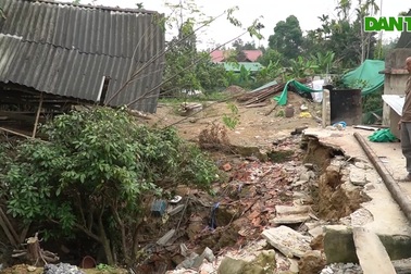 Người dân bất an vì "hố tử thần" ngày càng lan rộng