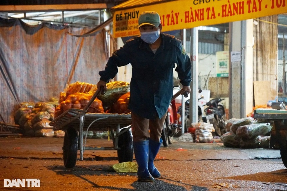 Những người phụ nữ không có ngày 20/10 - 1 Những người phụ nữ không có ngày 20/10 - 1