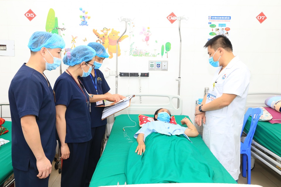 Truyền hơn 6 lít máu cứu sản phụ từ cõi chết trở về - 1 Truyền hơn 6 lít máu cứu sản phụ từ cõi chết trở về - 1