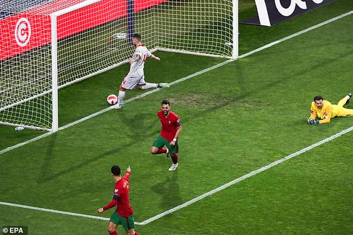 C.Ronaldo nói gì khi lần thứ 5 cùng Bồ Đào Nha tham dự World Cup? - 2 C.Ronaldo nói gì khi lần thứ 5 cùng Bồ Đào Nha tham dự World Cup? - 2