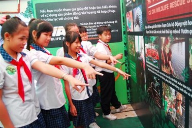 Học sinh TPHCM cam kết “nói không với động vật hoang dã”